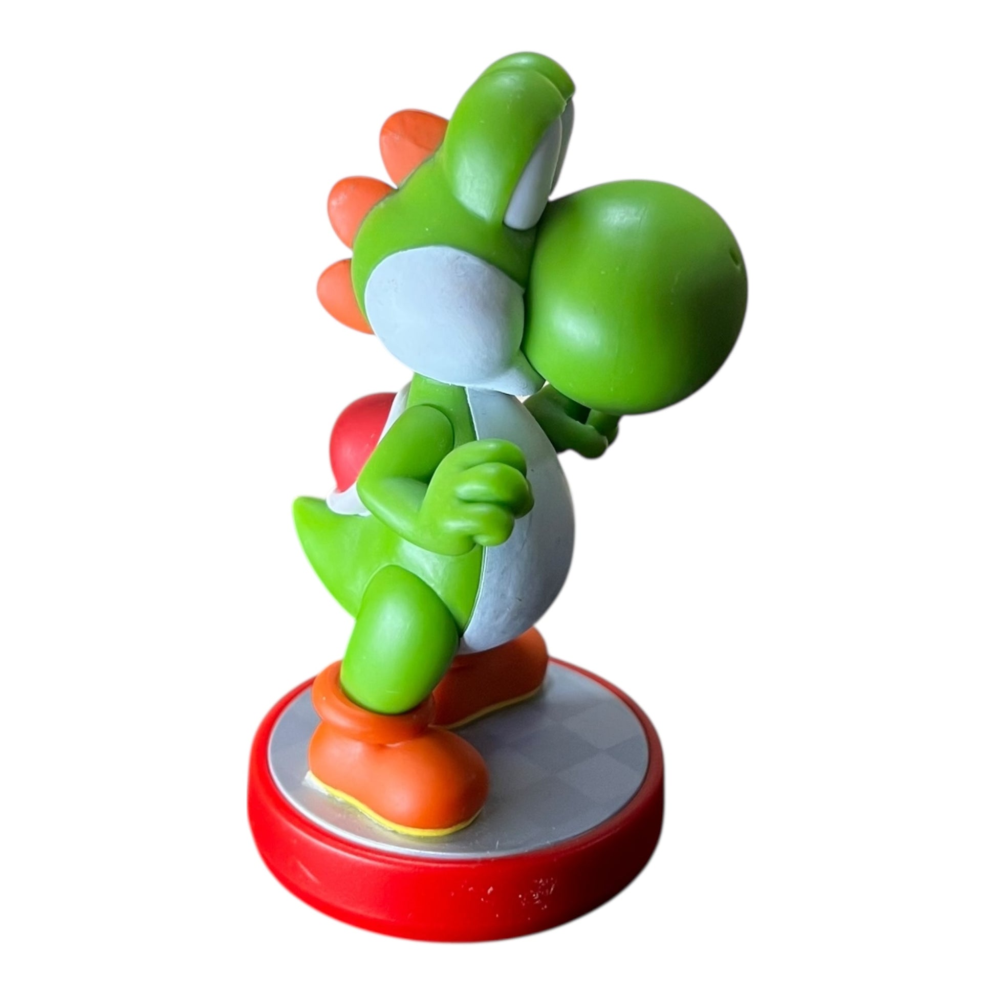 Preowned Yoshi Amiibo figurine compatible with Nintendo Switch, Wii U, and Nintendo 3DS, preowned at JenDore